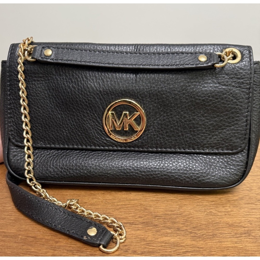 Michael Kors Fulton Flap Black Leather Shoulder Bag Pebbled Gold Chain Strap - Picture 8 of 9